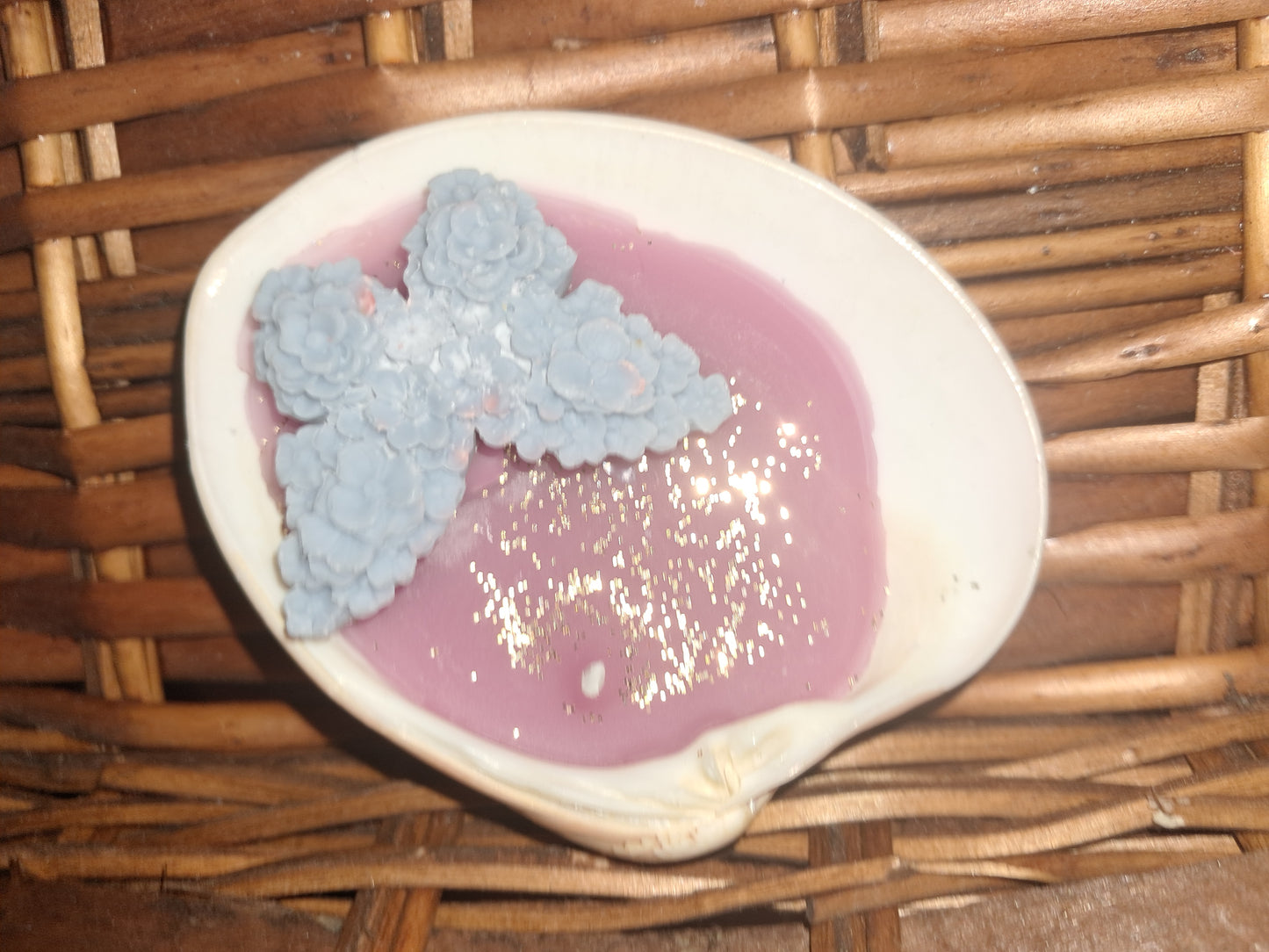 Seashell candle